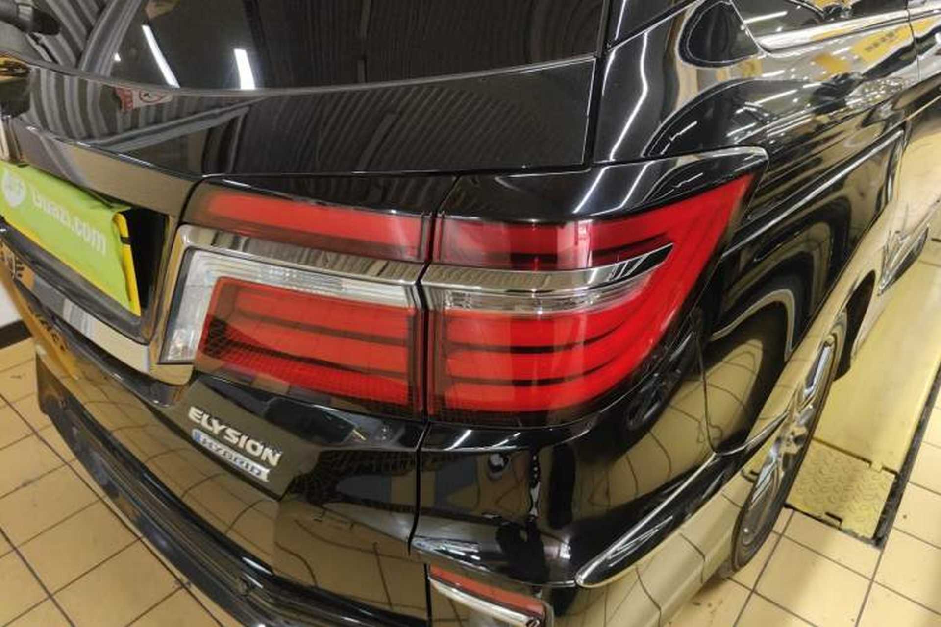 Used Honda Elysion 2019 2.0L Hybrid Luxury Edition Exterior 3