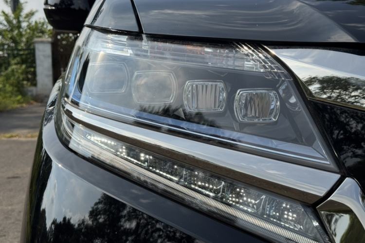 Used Honda Elysion 2019 2.0L Hybrid Luxury Edition Exterior 3