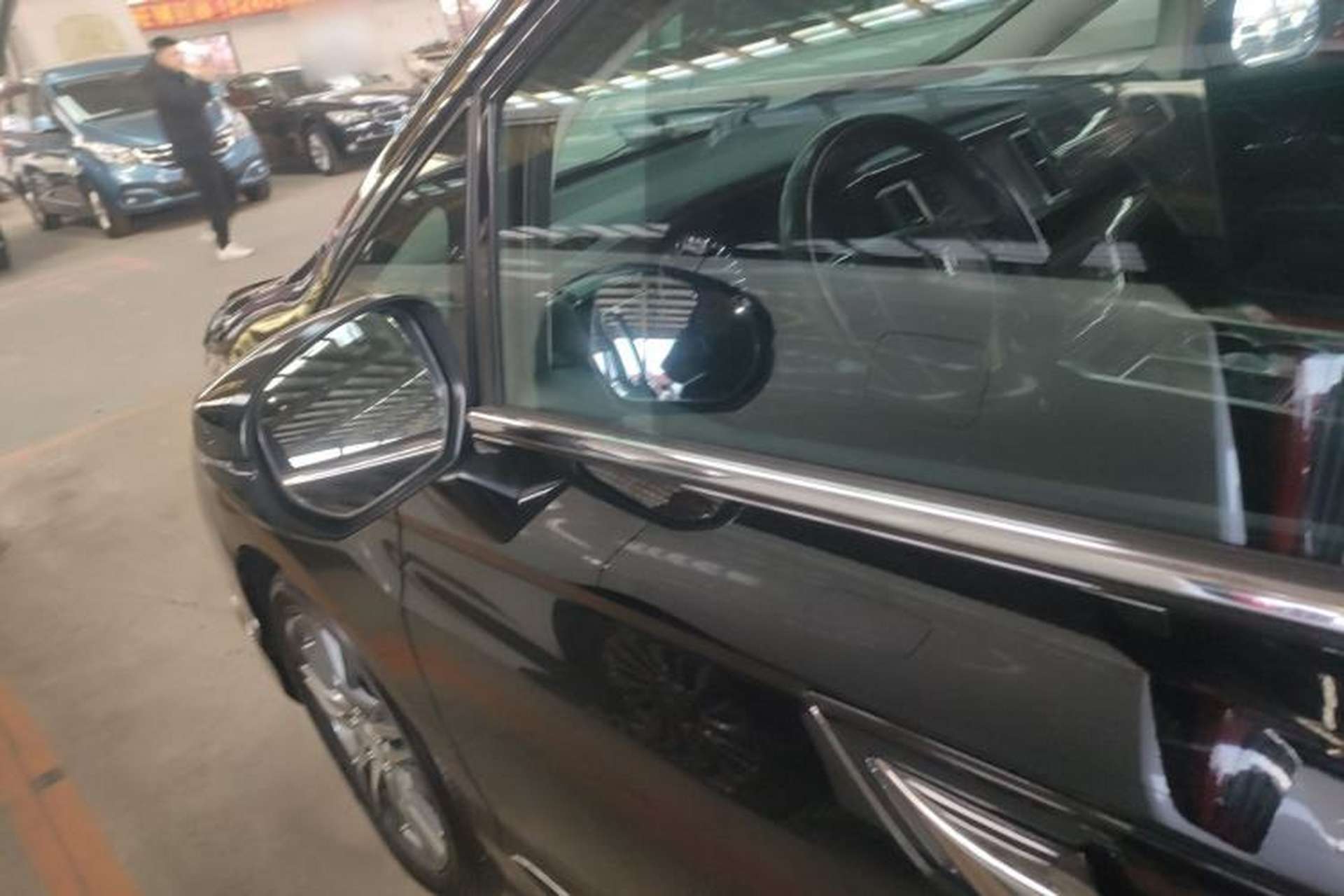 Used Honda Elysion 2019 2.0L Hybrid Luxury Edition Exterior 3