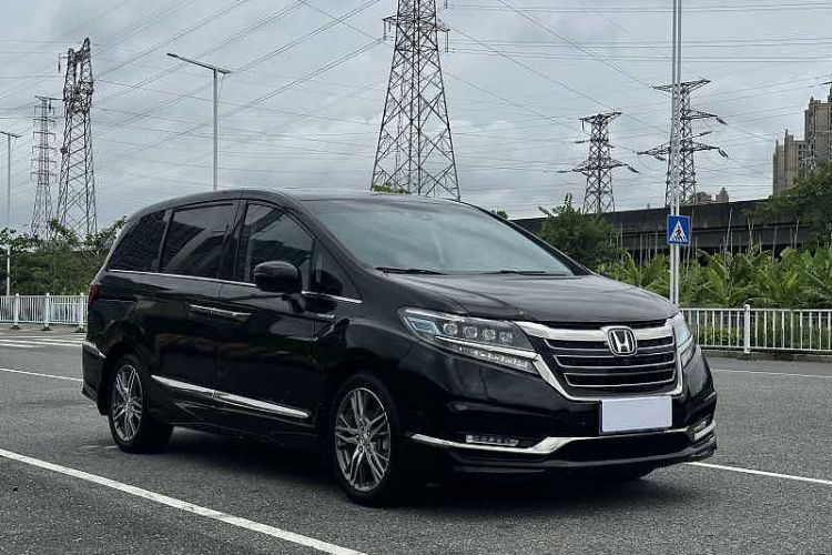 Used Honda Elysion 2019 2.0L Hybrid Supreme Edition Exterior 4