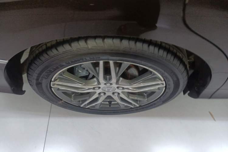 Used Honda Elysion 2019 2.0L Hybrid Supreme Edition Exterior 5