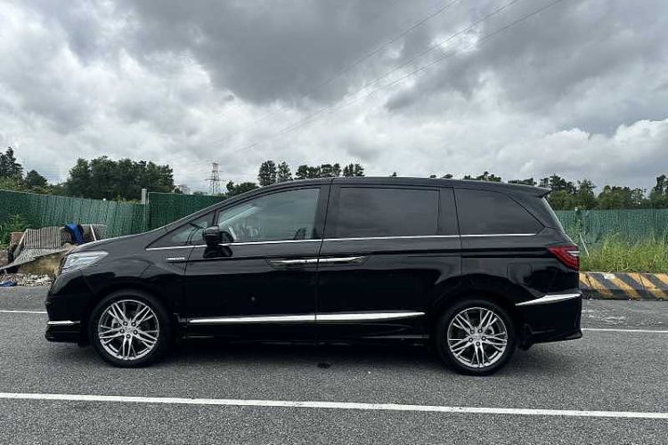Used Honda Elysion 2019 2.0L Hybrid Supreme Edition Exterior 6
