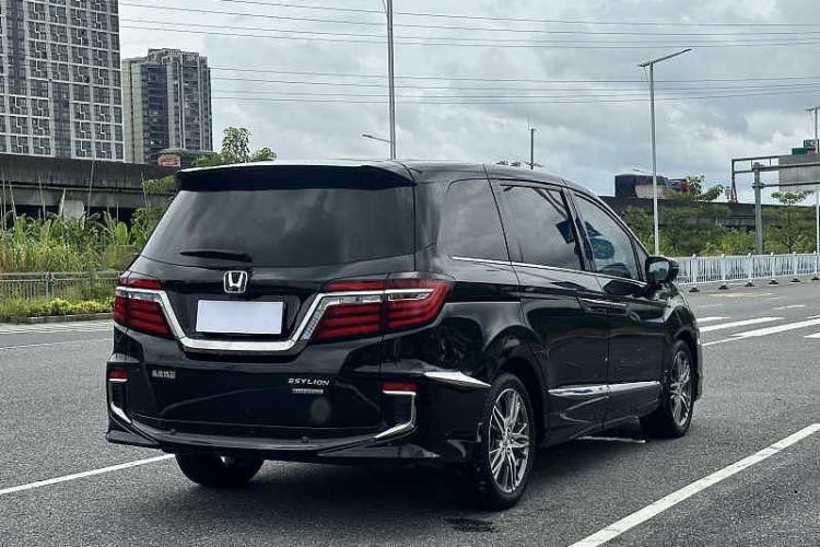 Used Honda Elysion 2019 2.0L Hybrid Supreme Edition Exterior 8