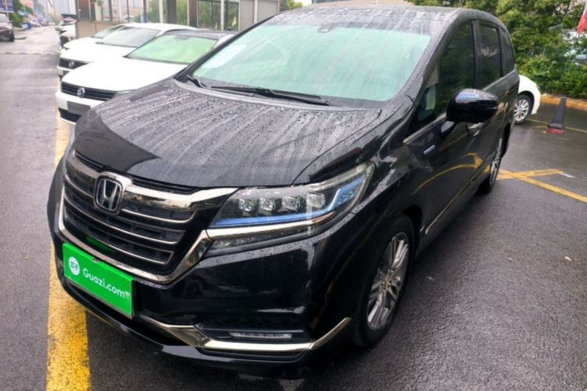 Used Honda Elysion 2019 2.0L Hybrid Luxury Edition Front Left 45 Deg