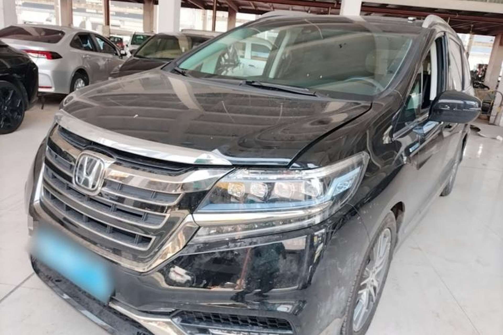 Used Honda Elysion 2019 2.0L Hybrid Luxury Edition Front Left 45 Deg