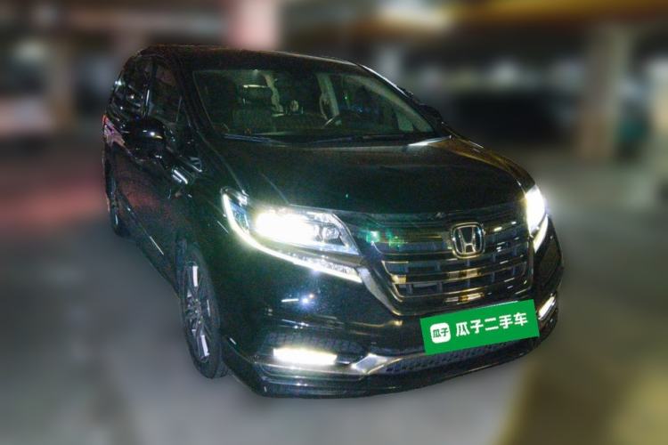 Used Honda Elysion 2019 2.0L Hybrid Luxury Edition Front Right 45 Deg