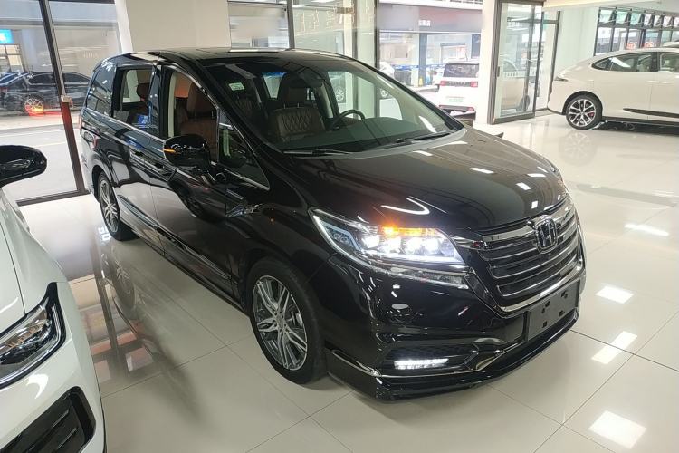 Used Honda Elysion 2019 2.0L Hybrid Supreme Edition Front Right 45 Deg