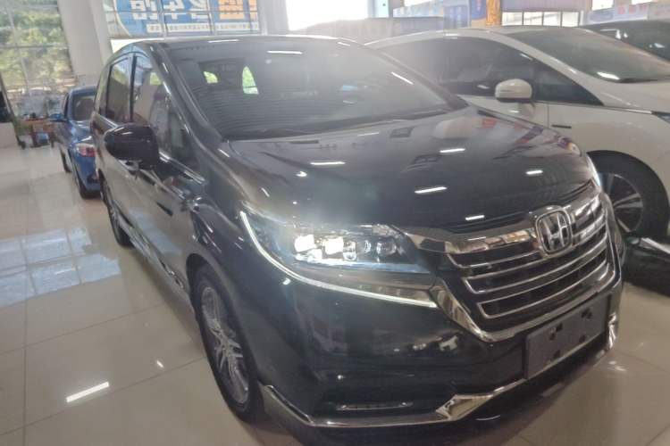 Used Honda Elysion 2019 2.0L Hybrid Luxury Edition Front Right 45 Deg
