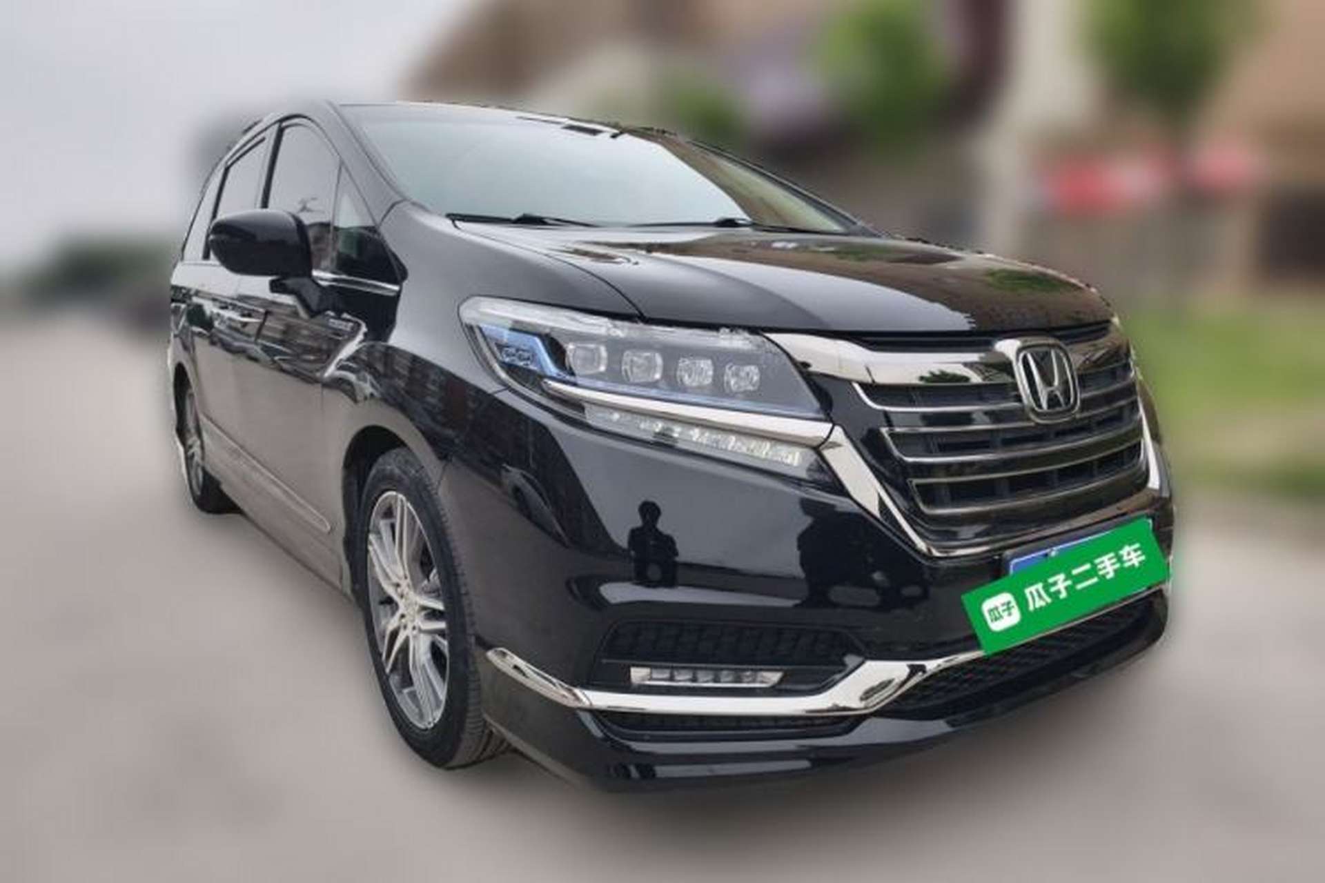 Used Honda Elysion 2019 2.0L Hybrid Luxury Edition Front Right 45 Deg
