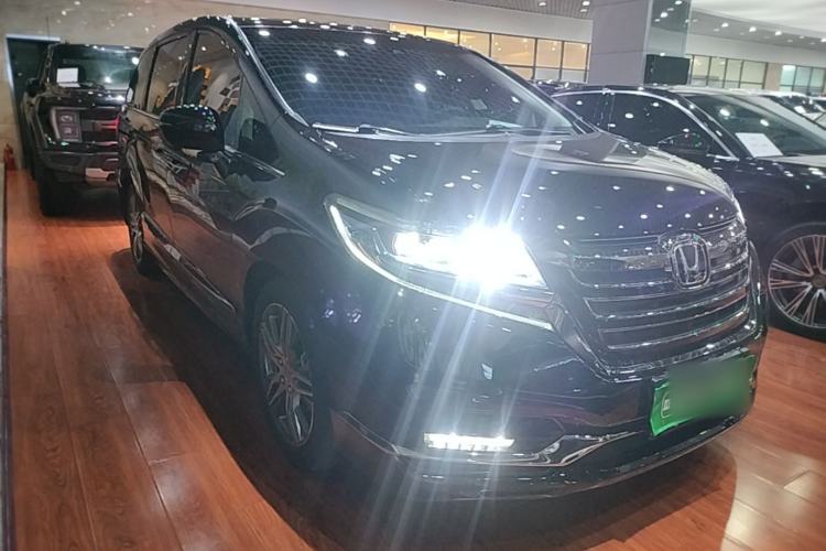 Used Honda Elysion 2019 2.0L Hybrid Luxury Edition Front Right 45 Deg