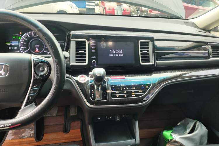 Used Honda Elysion 2019 2.0L Hybrid Luxury Edition Gear Lever