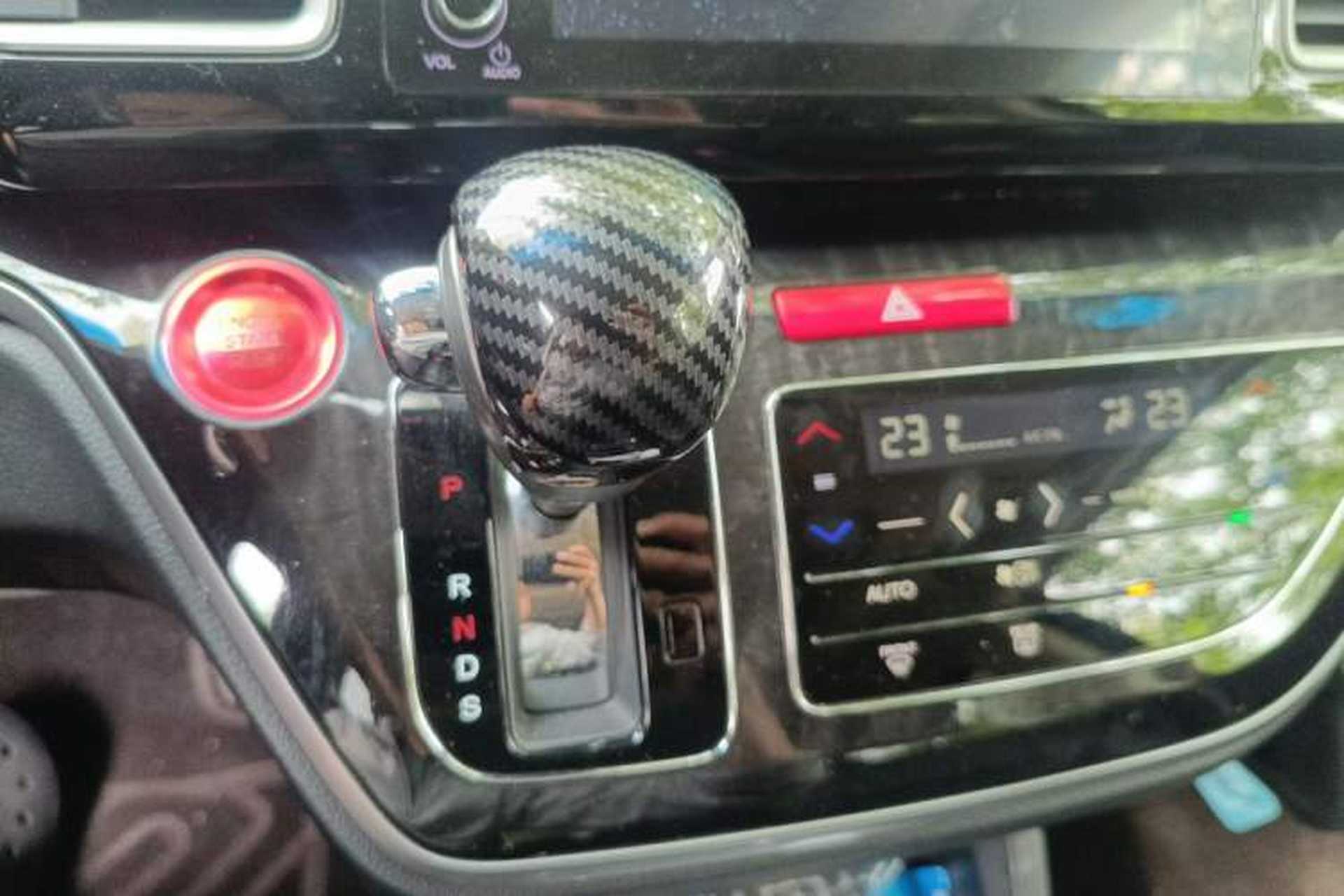 Used Honda Elysion 2019 2.0L Hybrid Luxury Edition Gear Lever