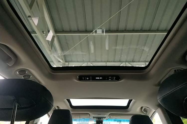 Used Honda Elysion 2019 2.0L Hybrid Luxury Edition Headliner