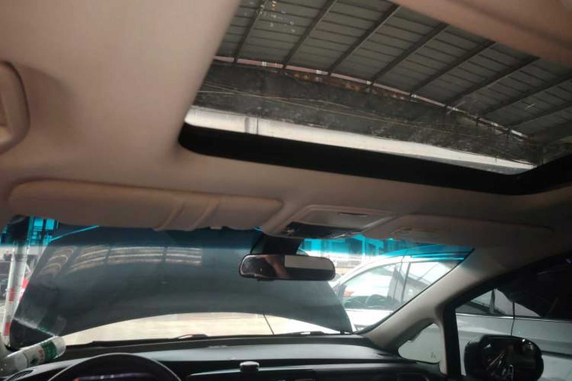 Used Honda Elysion 2019 2.0L Hybrid Luxury Edition Headliner