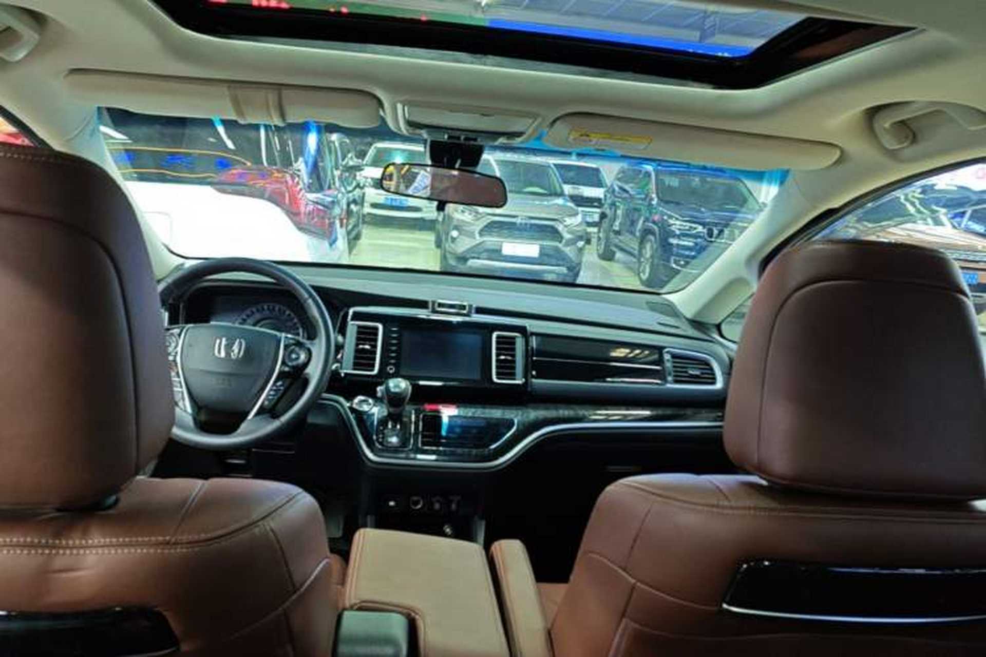Used Honda Elysion 2019 2.0L Hybrid Supreme Edition Headliner