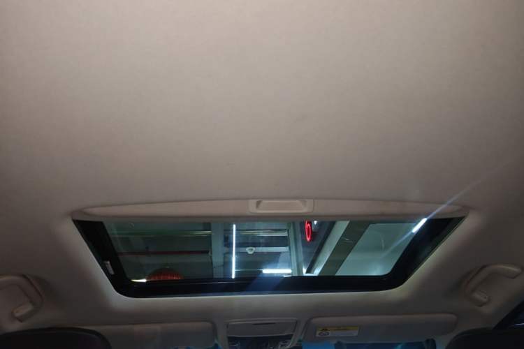 Used Honda Elysion 2019 2.0L Hybrid Luxury Edition Headliner