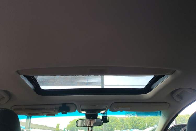 Used Honda Elysion 2019 2.0L Hybrid Luxury Edition Headliner