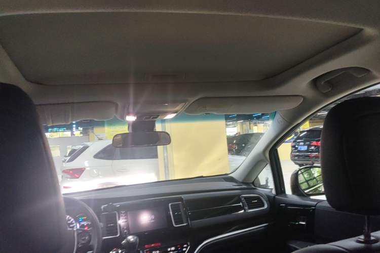 Used Honda Elysion 2019 2.0L Hybrid Luxury Edition Headliner