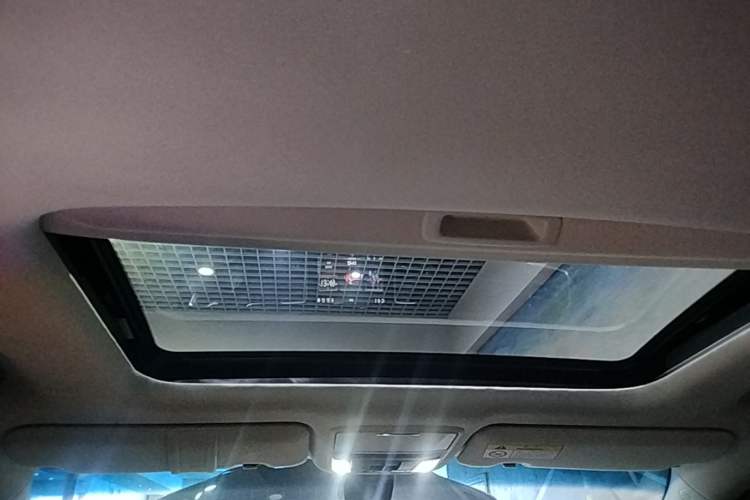 Used Honda Elysion 2019 2.0L Hybrid Luxury Edition Headliner