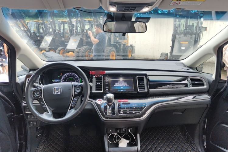 Used Honda Elysion 2019 2.0L Hybrid Luxury Edition Headliner