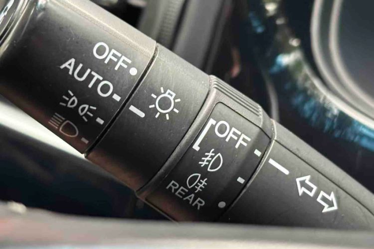 Used Honda Elysion 2019 2.0L Hybrid Luxury Edition Interior 1
