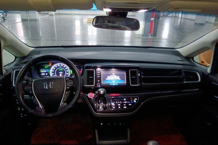 Used Honda Elysion 2019 2.0L Hybrid Luxury Edition Interior 2