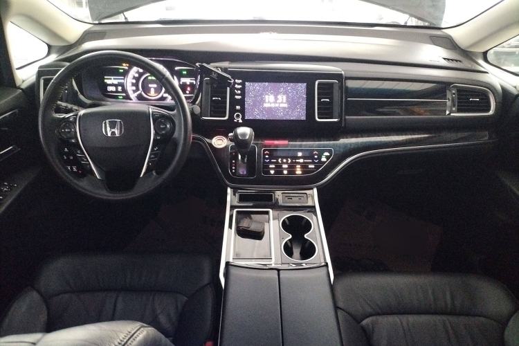 Used Honda Elysion 2019 2.0L Hybrid Luxury Edition Interior 2