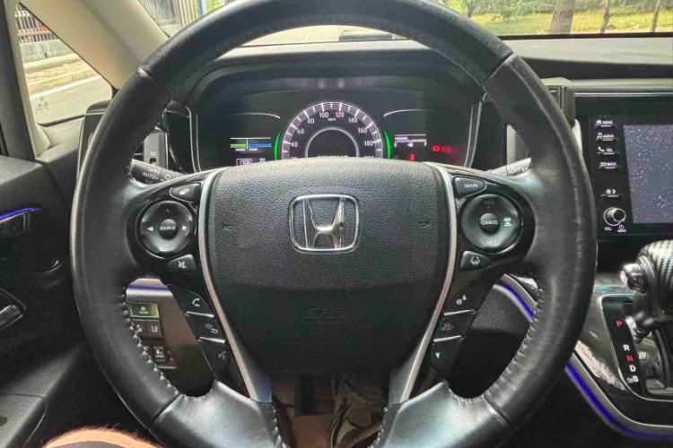 Used Honda Elysion 2019 2.0L Hybrid Luxury Edition Interior 3