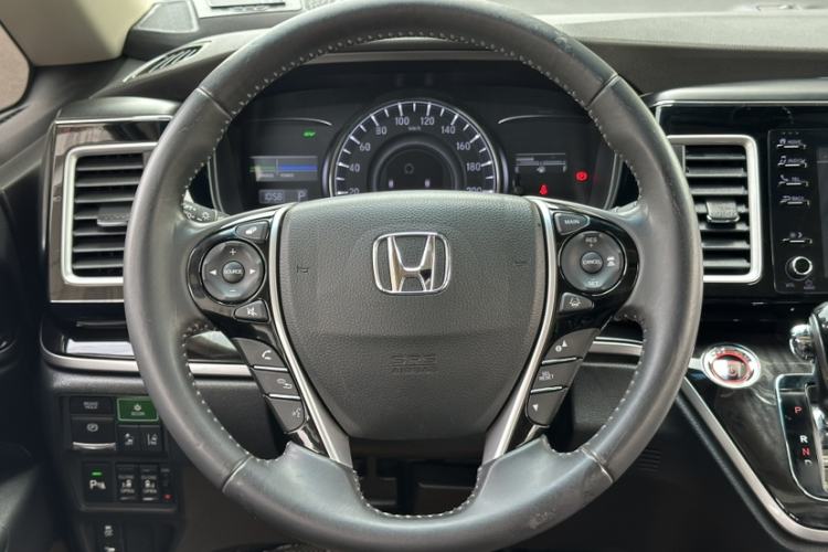 Used Honda Elysion 2019 2.0L Hybrid Luxury Edition Interior 3