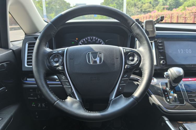Used Honda Elysion 2019 2.0L Hybrid Luxury Edition Interior 5