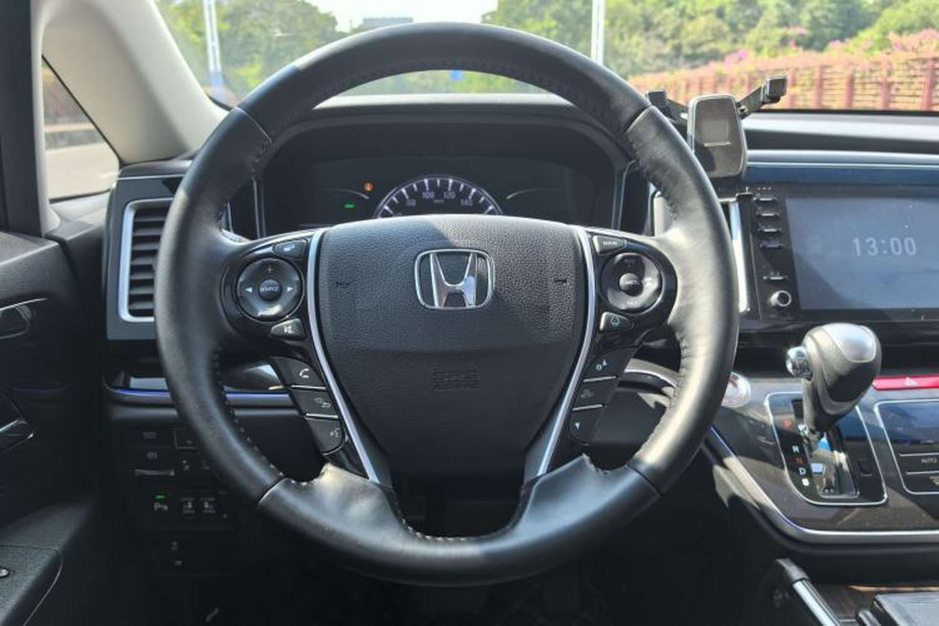 Used Honda Elysion 2019 2.0L Hybrid Luxury Edition Interior 5
