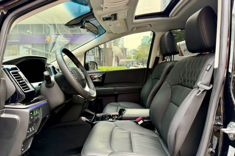 Used Honda Elysion 2019 2.0L Hybrid Luxury Edition Interior 6