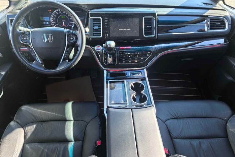 Used Honda Elysion 2019 2.0L Hybrid Luxury Edition Interior 7