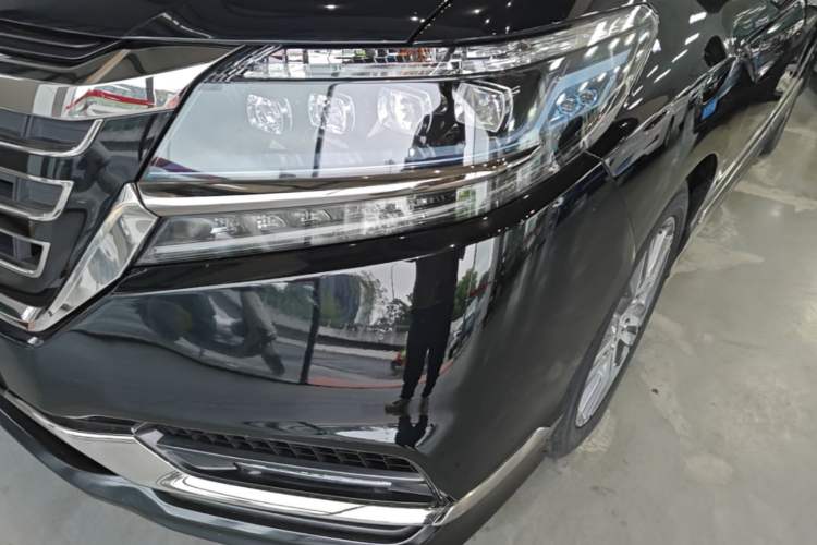 Used Honda Elysion 2019 2.0L Hybrid Luxury Edition Left Front Headlight