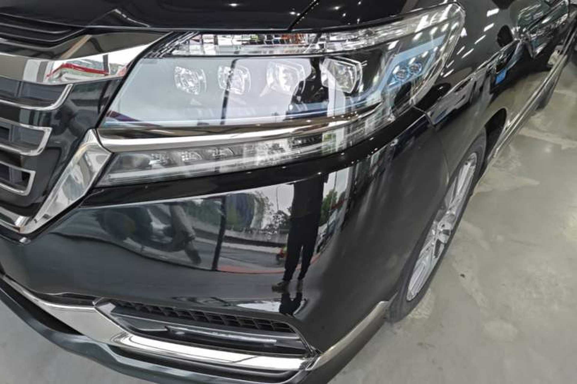 Used Honda Elysion 2019 2.0L Hybrid Luxury Edition Left Front Headlight