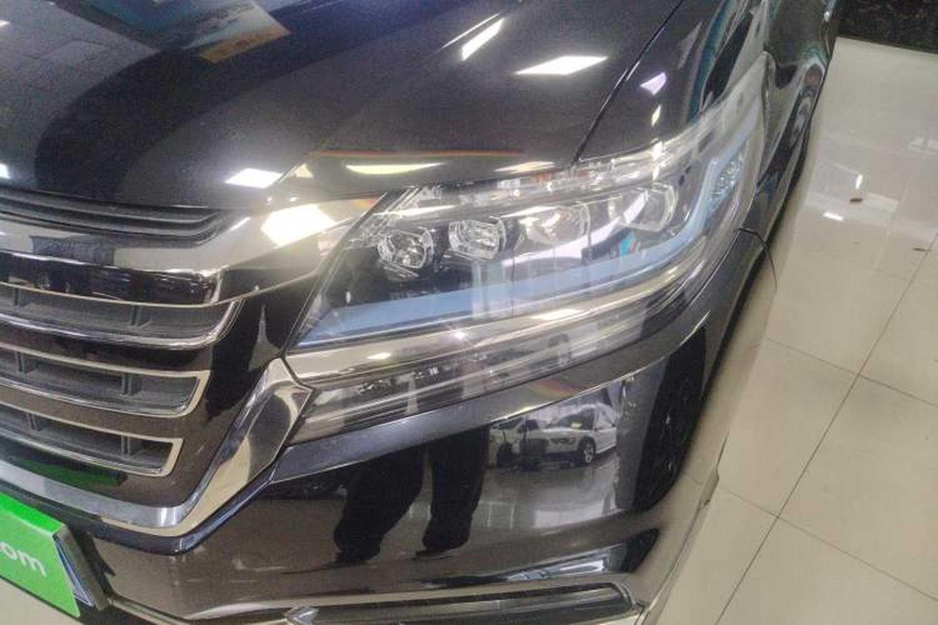 Used Honda Elysion 2019 2.0L Hybrid Luxury Edition Left Front Headlight