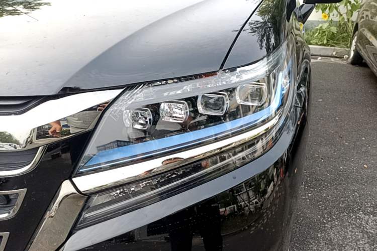 Used Honda Elysion 2019 2.0L Hybrid Supreme Edition Left Front Headlight