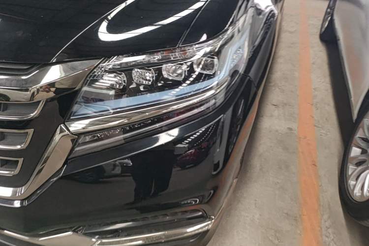 Used Honda Elysion 2019 2.0L Hybrid Luxury Edition Left Front Headlight