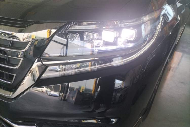 Used Honda Elysion 2019 2.0L Hybrid Luxury Edition Left Front Headlight