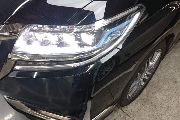 Used Honda Elysion 2019 2.0L Hybrid Luxury Edition Left Front Headlight