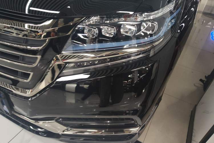 Used Honda Elysion 2019 2.0L Hybrid Luxury Edition Left Front Headlight