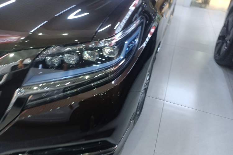 Used Honda Elysion 2019 2.0L Hybrid Supreme Edition Left Front Headlight