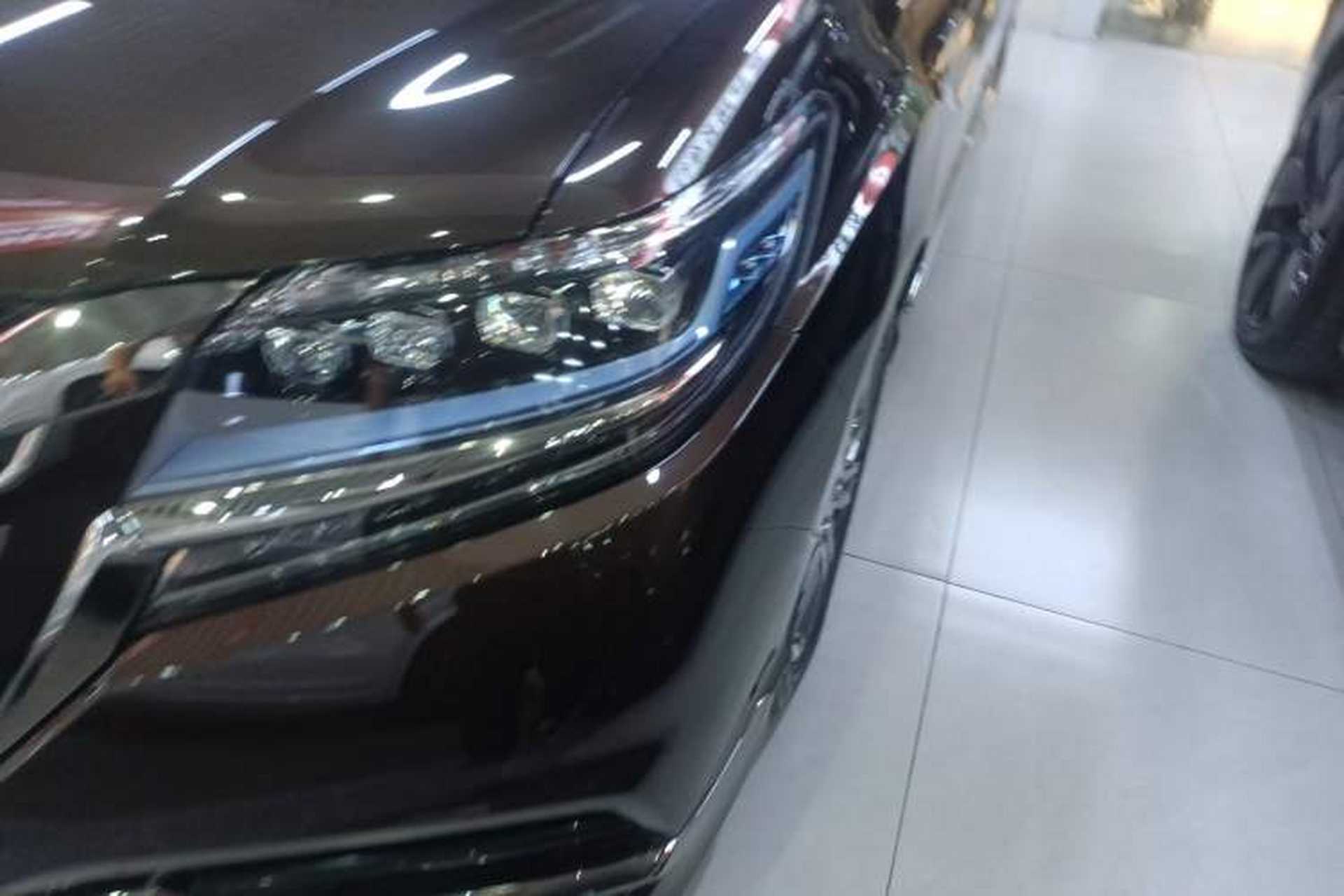 Used Honda Elysion 2019 2.0L Hybrid Supreme Edition Left Front Headlight