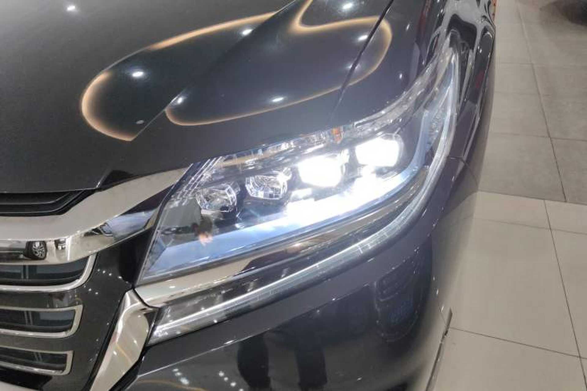 Used Honda Elysion 2019 2.0L Hybrid Luxury Edition Left Front Headlight