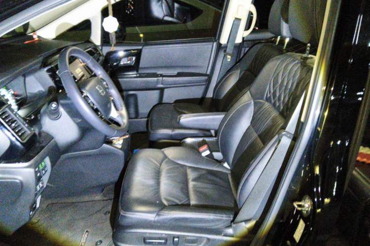 Used Honda Elysion 2019 2.0L Hybrid Luxury Edition Left Front Seat