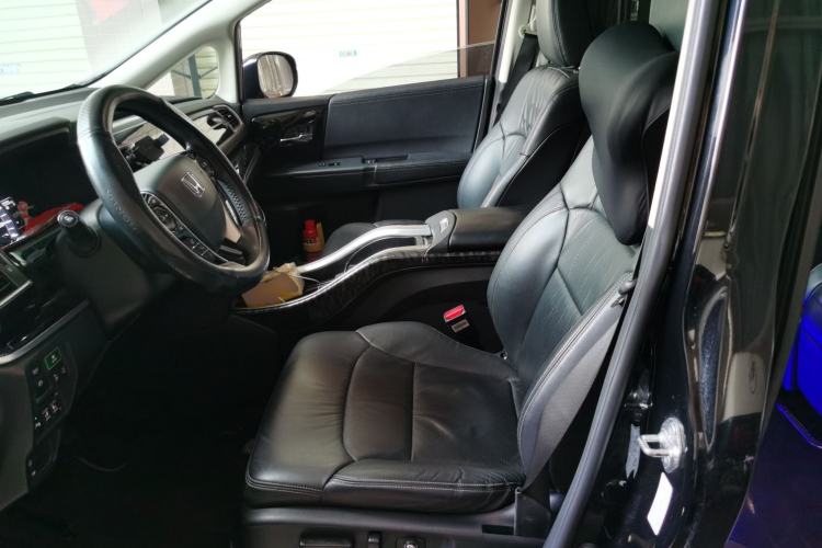 Used Honda Elysion 2019 2.0L Hybrid Luxury Edition Left Front Seat