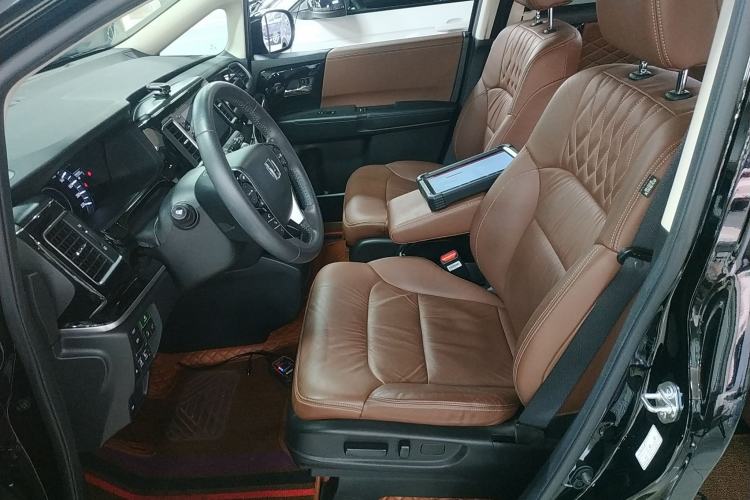 Used Honda Elysion 2019 2.0L Hybrid Supreme Edition Left Front Seat