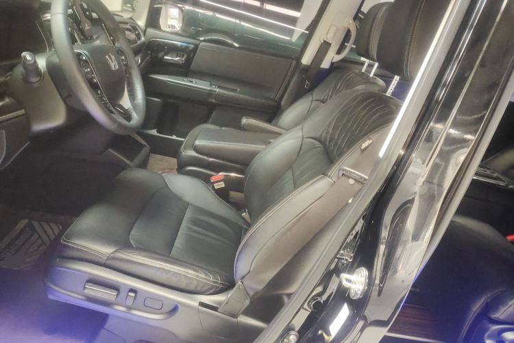 Used Honda Elysion 2019 2.0L Hybrid Comfort Edition Left Front Seat