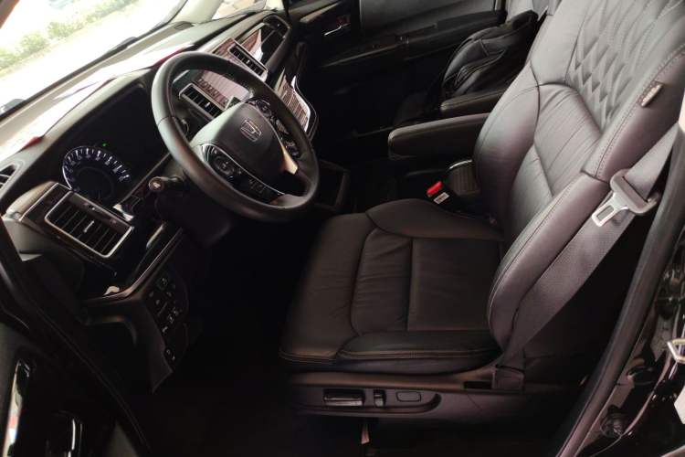 Used Honda Elysion 2019 2.0L Hybrid Luxury Edition Left Front Seat