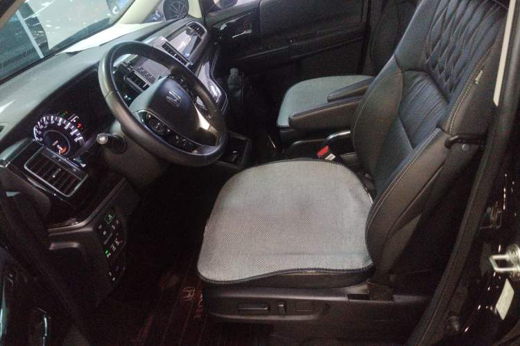 Used Honda Elysion 2019 2.0L Hybrid Luxury Edition Left Front Seat